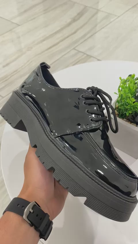 Classic shoes for man